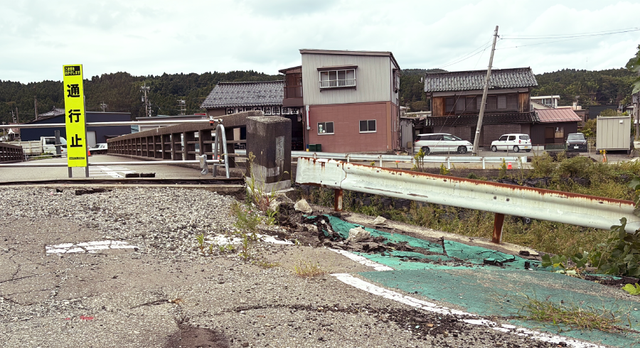 輪島市内移動中。